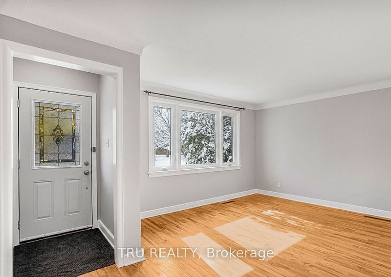 Ottawa House for rent - 3 Bedrooms — photo 3