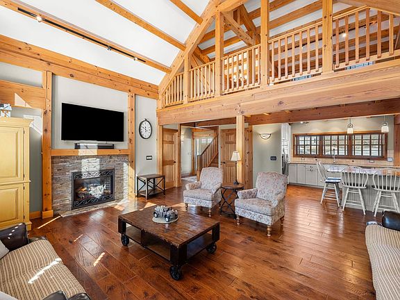 4th image of 172 South Road