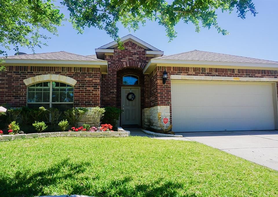 1st image of 3205 Carriage Cove Ct