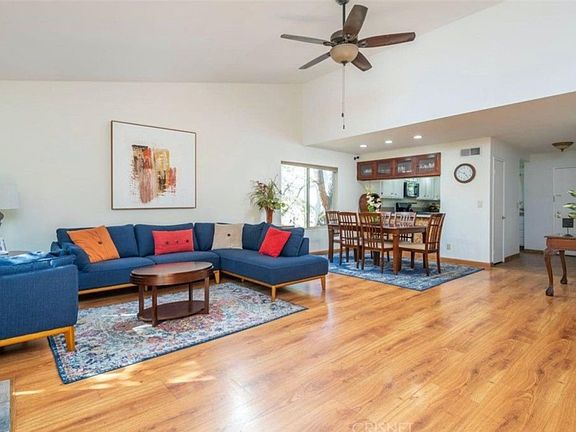 4th image of 26249 Rainbow Glen Dr