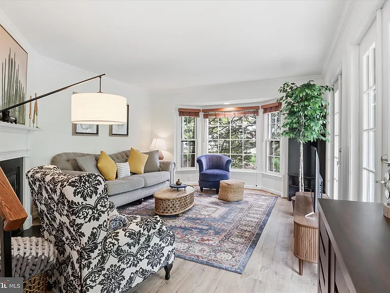 12845 Mill Brook Ct — Photo 8