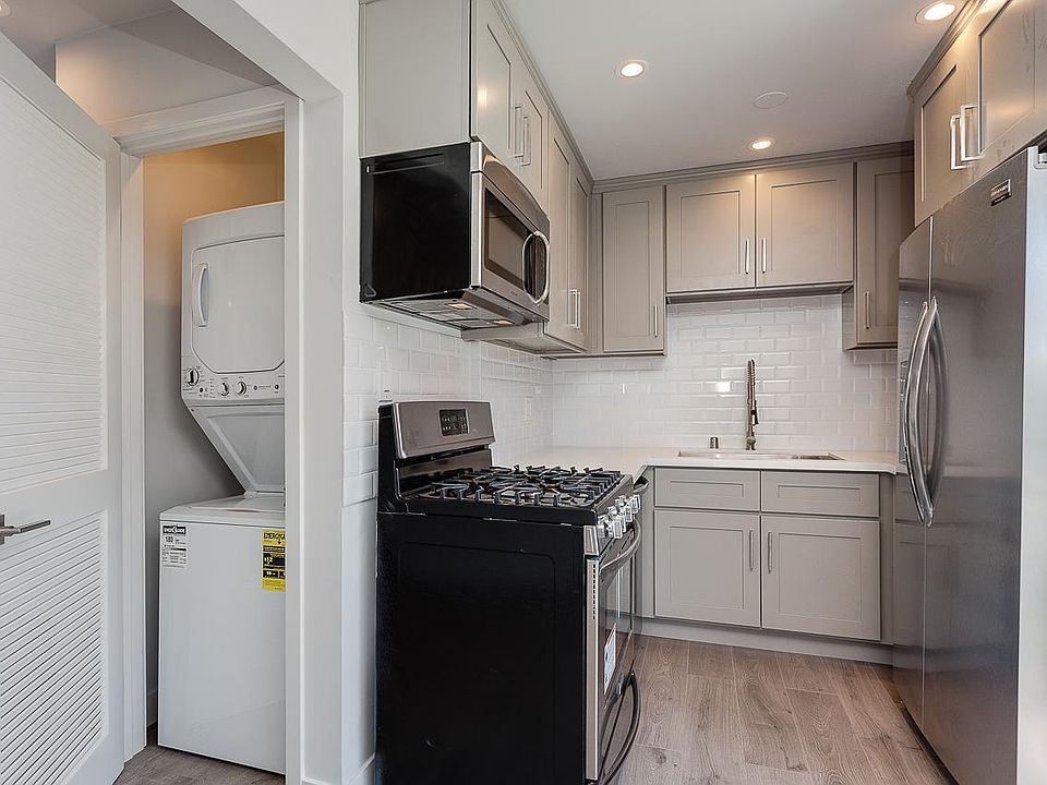 1st image of 1541 Rockwood St APT 2