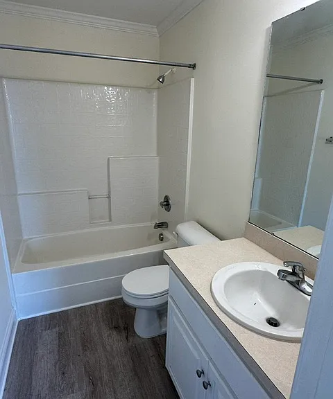 1128 Crescent Meadows Dr #B — Photo 6