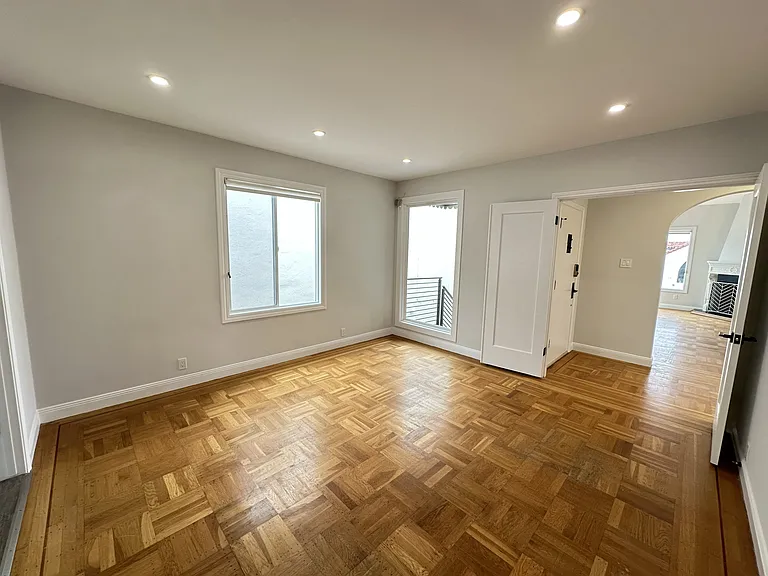 2984 20th Ave — Photo 34