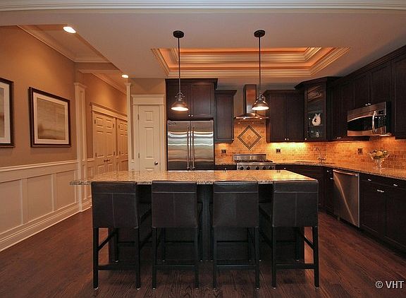 2nd image of 3763 N Wilton Ave #2S
