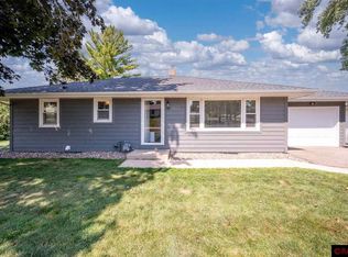 2670 Oak Hills Dr SW, Rochester, MN 55902