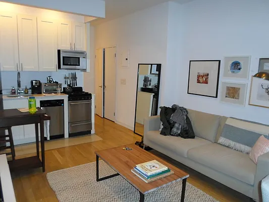 Rented by Sky Management | media 33