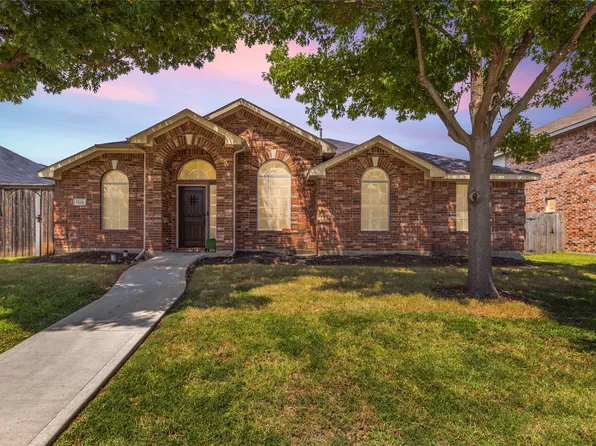 7513 Maplewood Dr, Rowlett, TX 75089