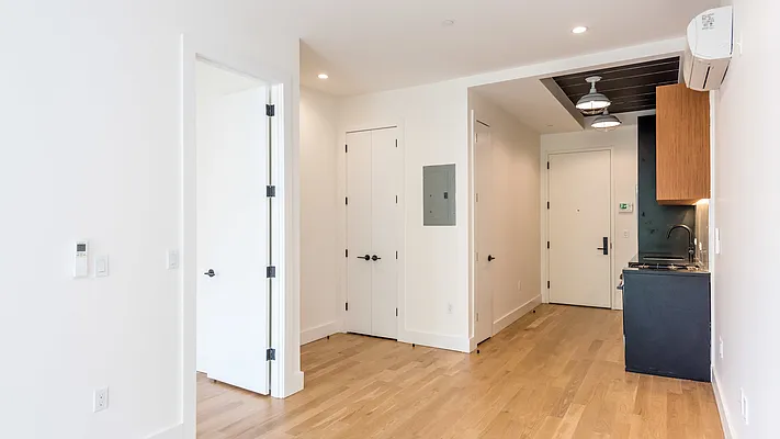 Rented by Nooklyn NYC LLC | media 4