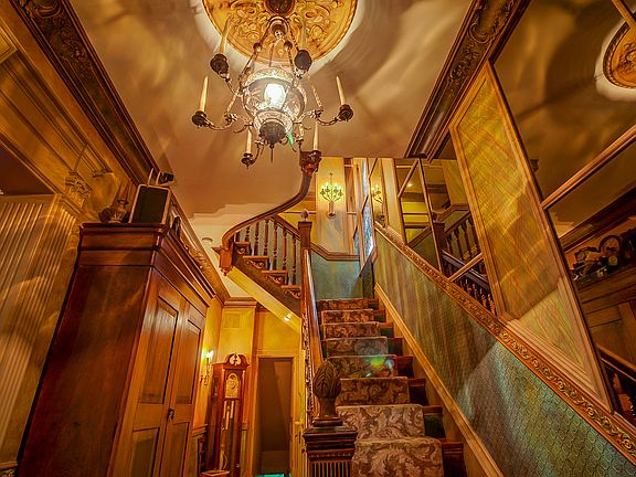 Lincrusta wainscoting.