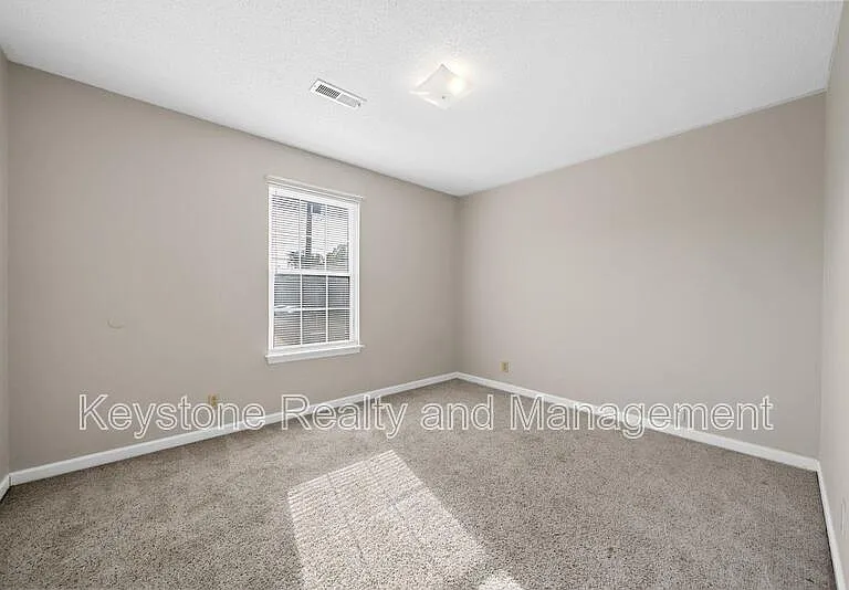 3280 Tower Dr #C — Photo 14