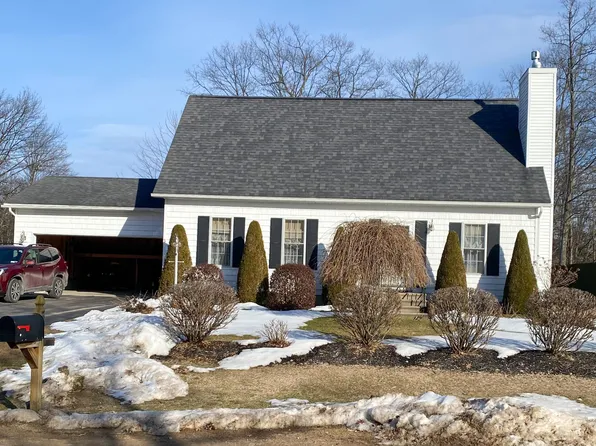 3 Allegheny Rd, Morrisonville, NY 12962