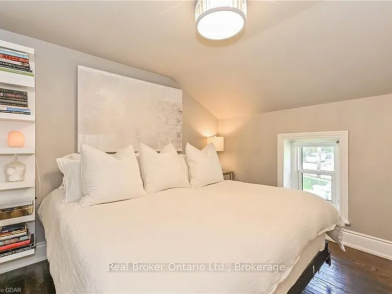 37 Meadowview Ave — Photo 17