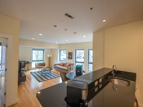 9-11 Miner St #311, Boston, MA 02215