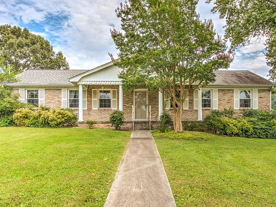 1st image of 632 Woodland Dr