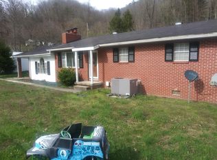 6071 Robinson Creek Rd, Robinson Creek, KY 41560