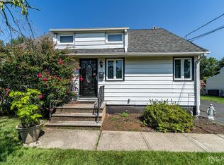57 W Warren St, Iselin, NJ