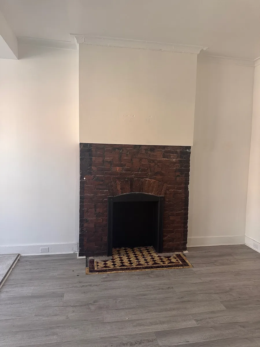 Building Photo - 2218 Eutaw Pl #C