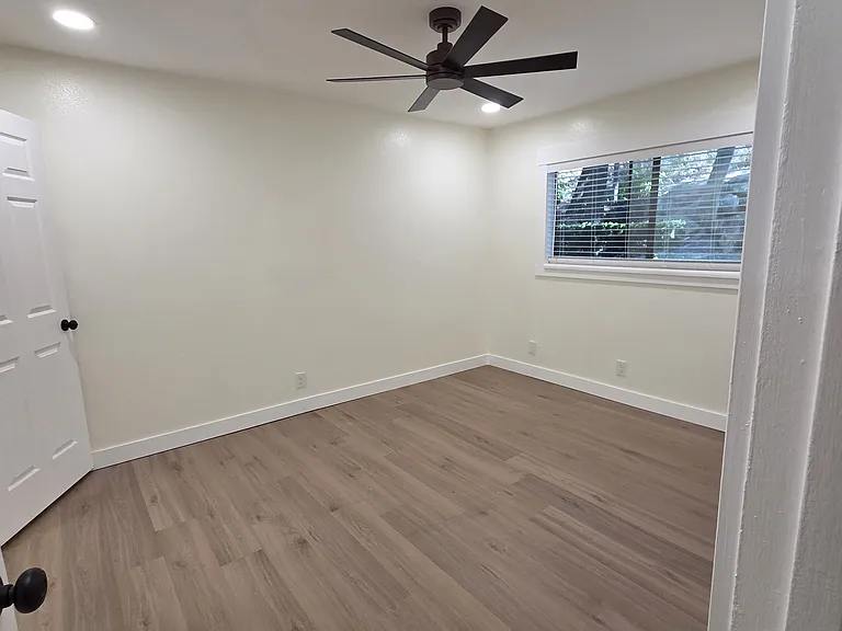 1281 E Shadow Ridge Dr #10T — Photo 9