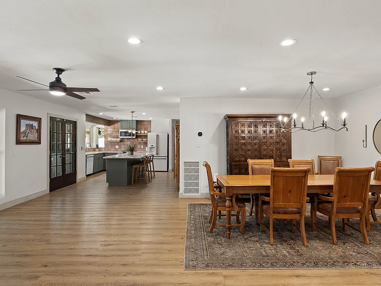 5449 E Larkspur Dr — Photo 5