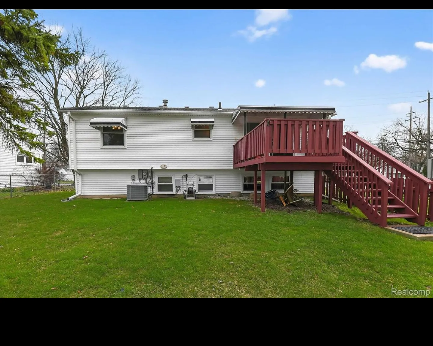 9187 N Sheldon Rd — Photo 3