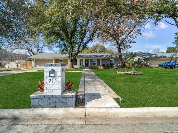 215 NORTHCREST DR, Castle Hills, TX 78213