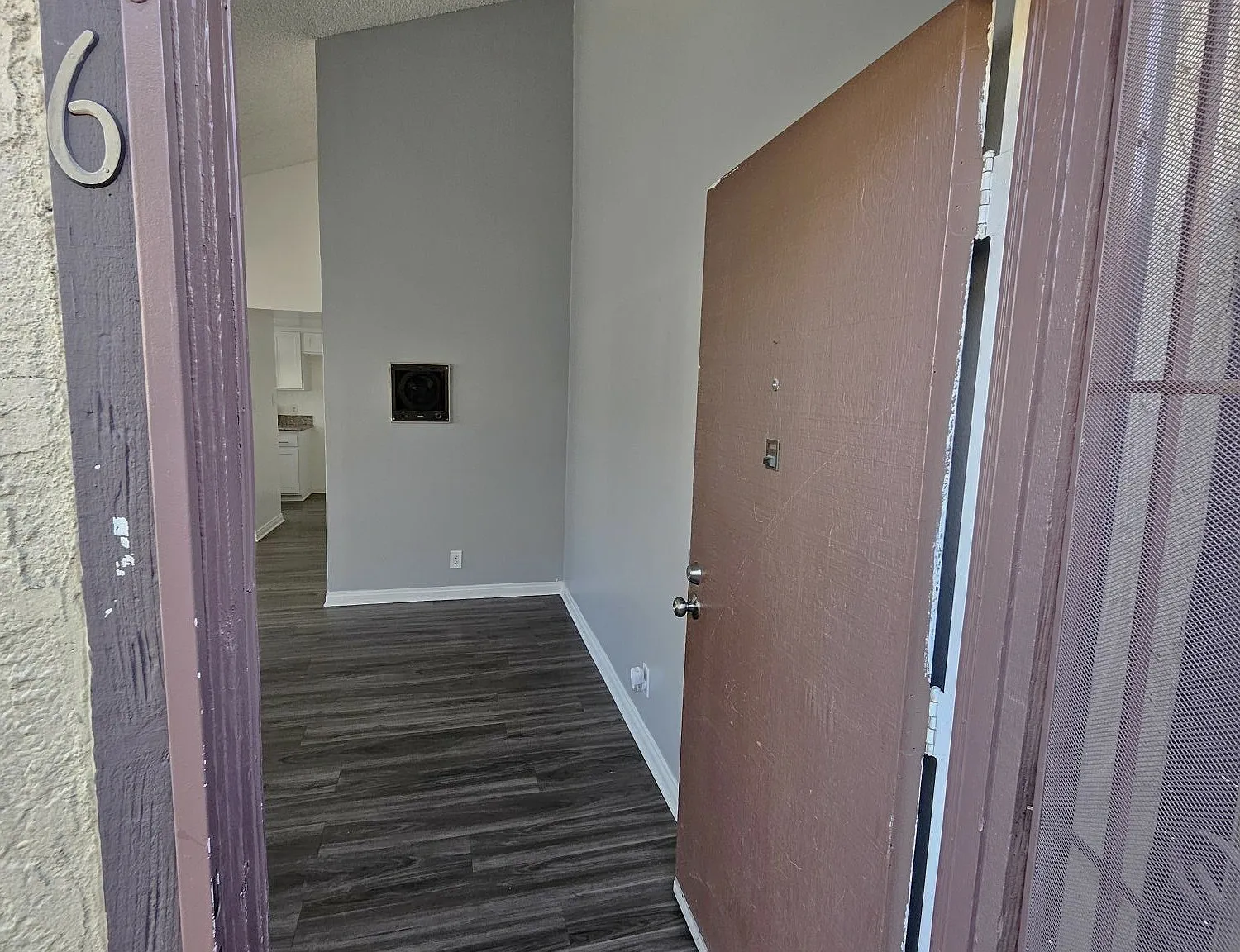 Old Mill Apartments — Photo 4