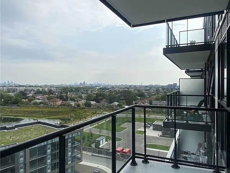 50 George Butchart Dr #914 — Photo 15