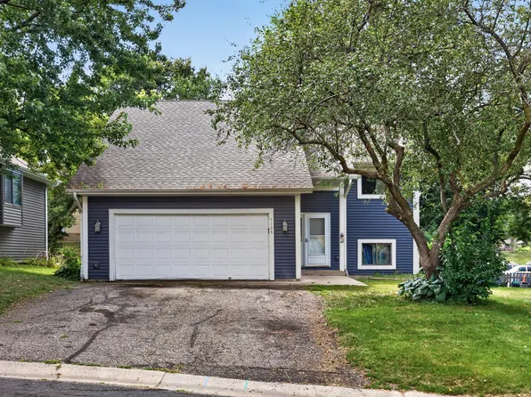 1128 Fox Run Rd, Waconia, MN 55387
