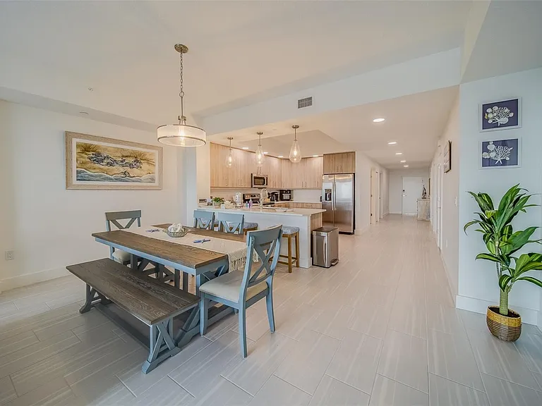 415 Island Way #505 — Photo 6