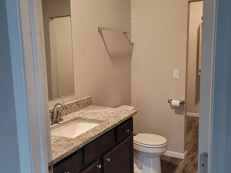 1305 N Azena St — Photo 14