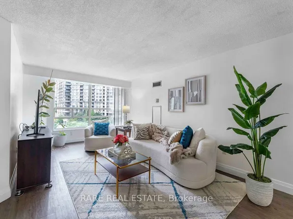 250 Webb Dr #513, Mississauga, ON L5B 3Z4