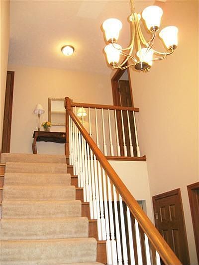 2 story open foyer