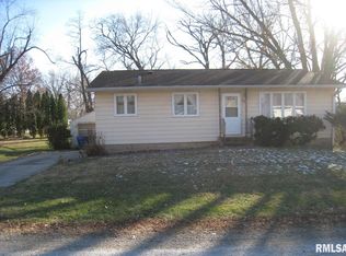 226 33rd Ave, Moline, IL 61265