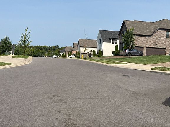 4th image of 1112 Warlander Way