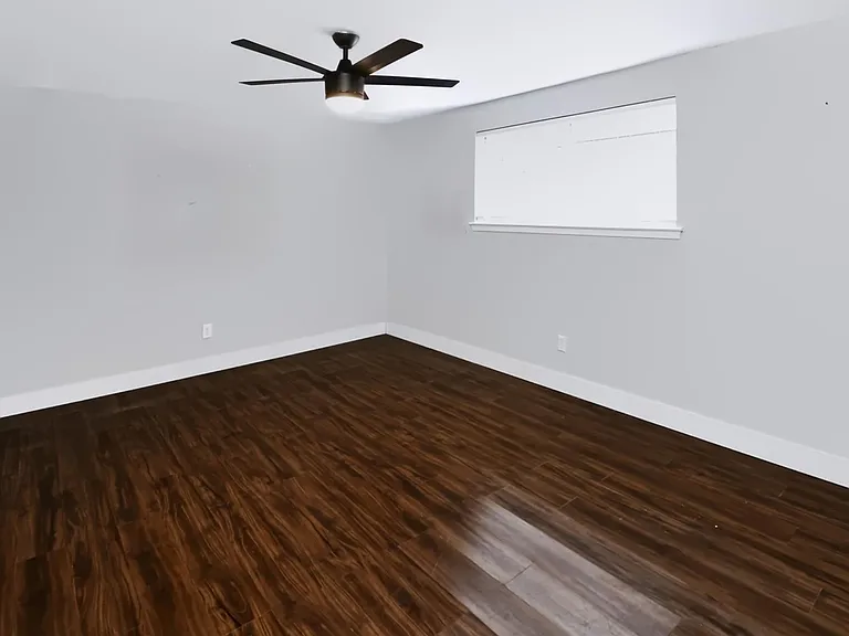 11930 Ashcroft Dr — Photo 21