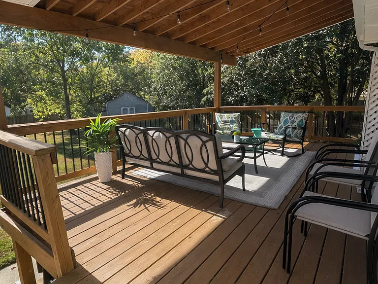 11501 Five Cedars Rd — Photo 35