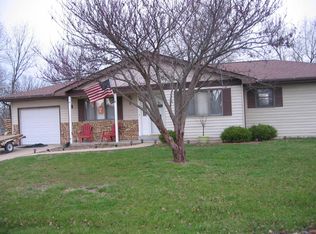 2 W Crestview Dr, O'Fallon, MO 63366