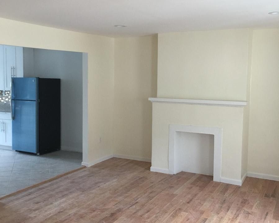 1st image of 22 Pearsall Ave APT 5B