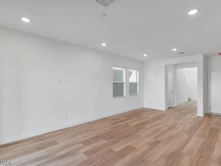 8328 Meridian Ridge Ave — Photo 26
