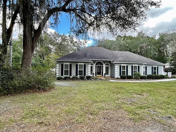 3rd image of 4711 Woodland Point