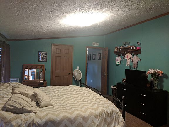 Master bedroom with 2 walk inclosets