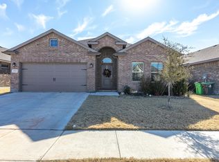 1833 Chamaeleon Dr, Haslet, TX 76052