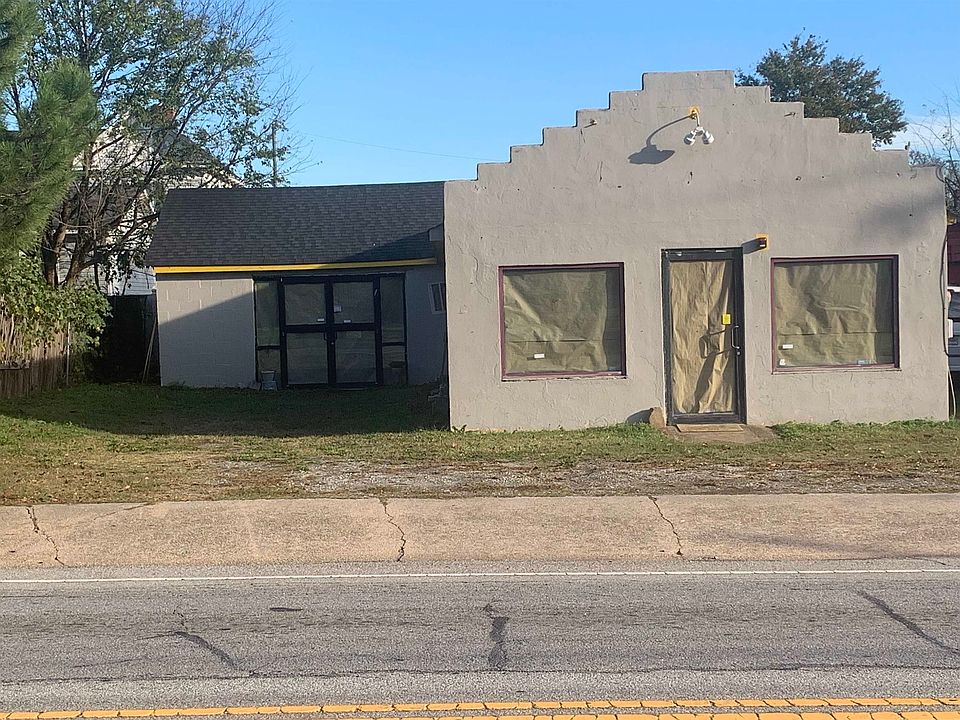 2nd image of 5286 S Main St