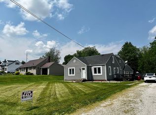 221 W Reno Dr, Louisville, OH 44641