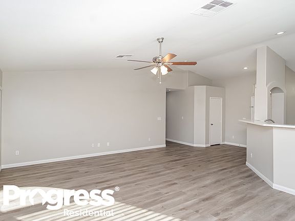 5th image of 4705 Mountain Tree St
