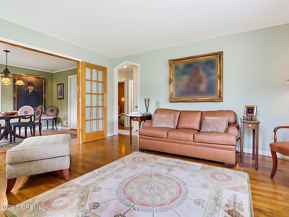 3rd image of 456 Brookside Avenue
