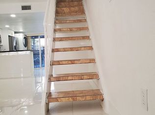 4079 W 9th Way, Hialeah, FL 33012
