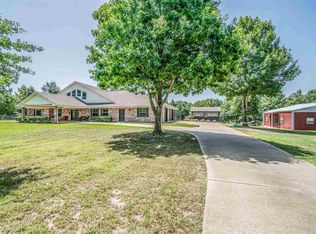 907 Mackey Rd N, Gilmer, TX 75645