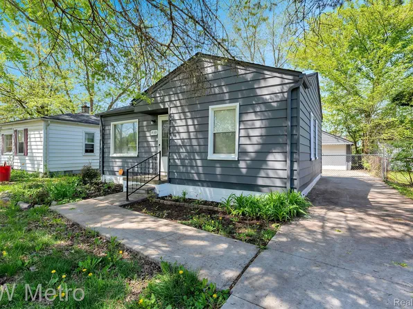 19391 Inkster Rd, Livonia, MI 48152